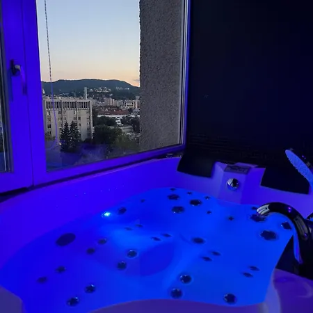 アパート Panoramic - Jacuzzi & Tampa View *