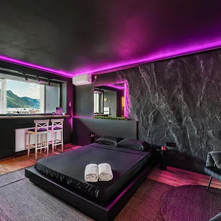 Panoramic - Jacuzzi & Tampa View *