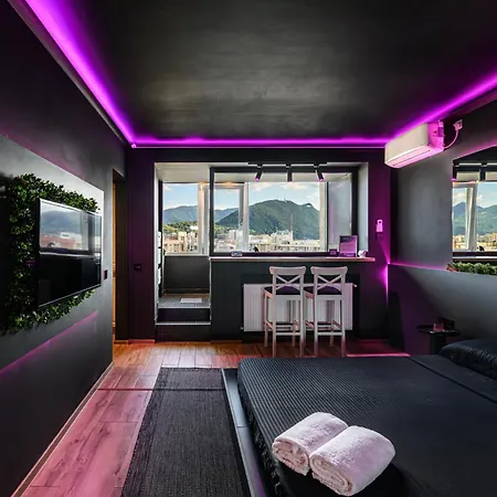 Panoramic - Jacuzzi & Tampa View *