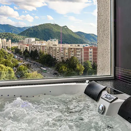公寓 Panoramic - Jacuzzi & Tampa View