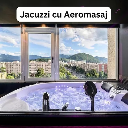 Panoramic - Jacuzzi & Tampa View
